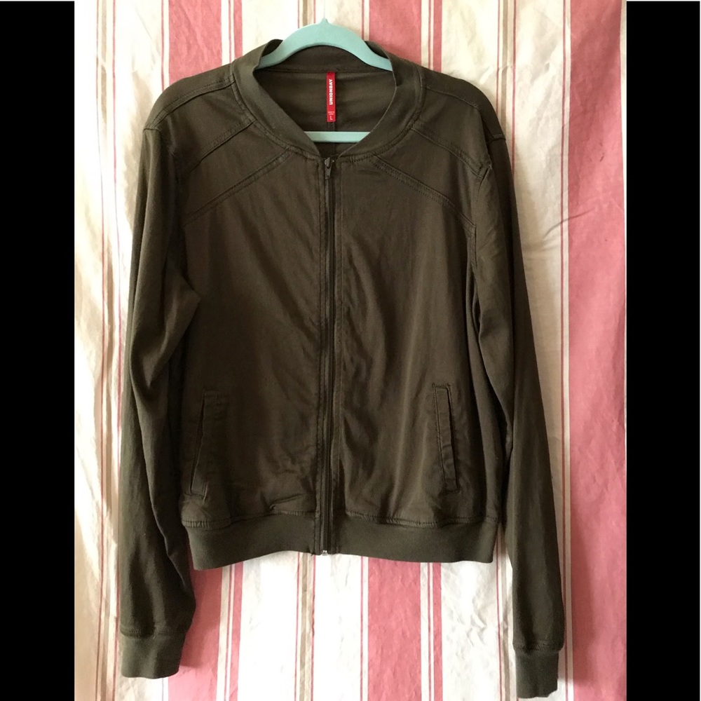 Soft bomber style jacket.